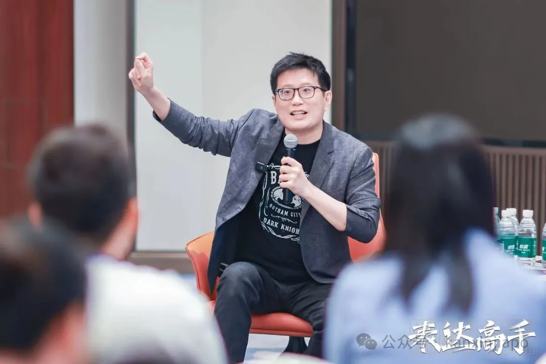 《奇葩说3》的BBking、《再见爱人》的锐评大师，黄执中来新加坡教你好好说话了！