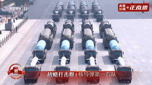 中国九三阅兵震撼世界,新加坡高层现身,同步释放合作新信号