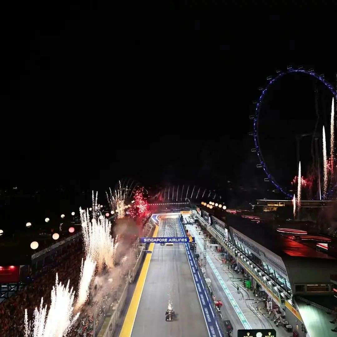 新加坡F1火出圈!首发酷热警报,GD、玄彬、王鹤棣顶流齐聚,酒店房价飙上$7700