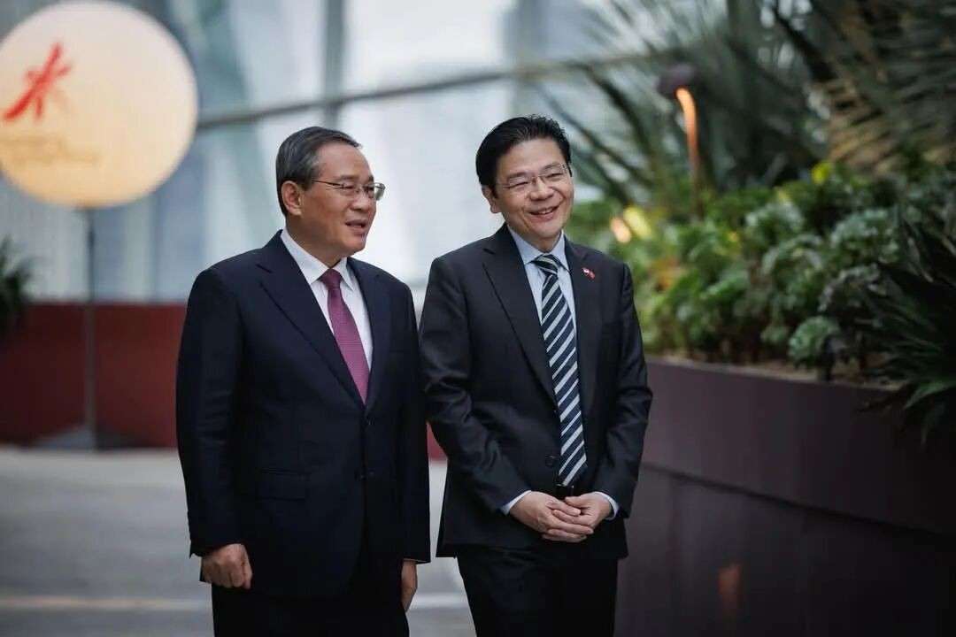 签单、吃饭、聊未来！中国总理李强访问新加坡48小时全记录