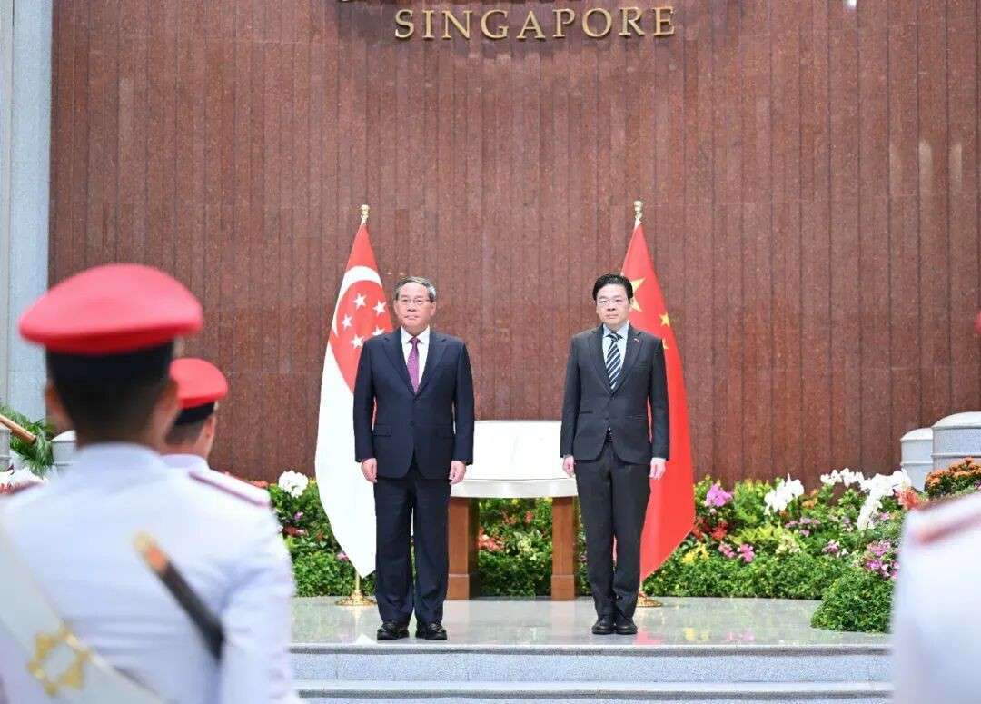 签单、吃饭、聊未来！中国总理李强访问新加坡48小时全记录