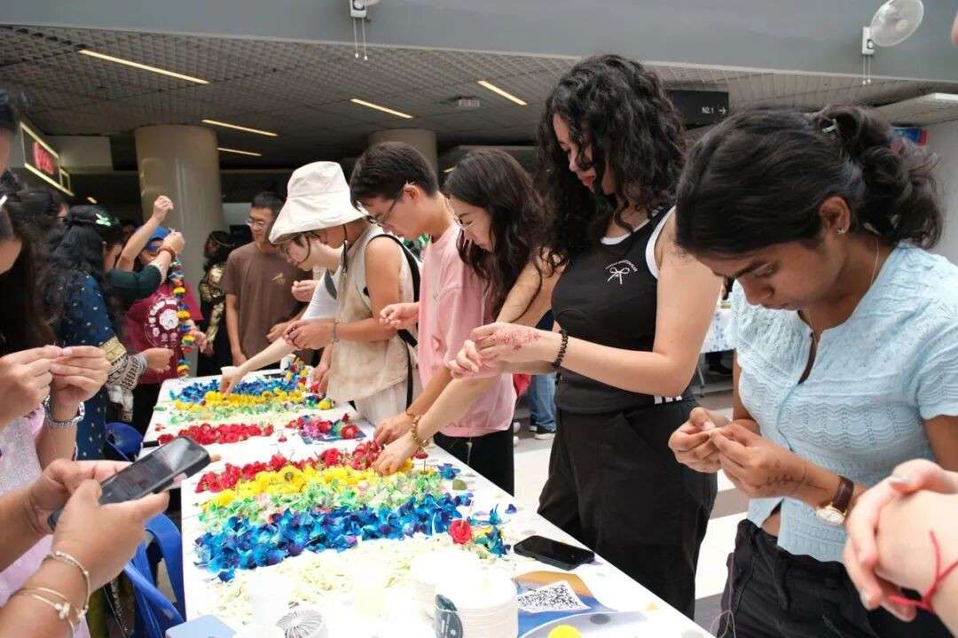 今天的新加坡是咖喱味的