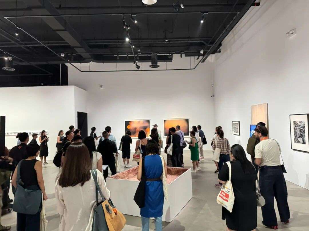 全岛启动！从组屋到乌节路，新加坡处处变展厅