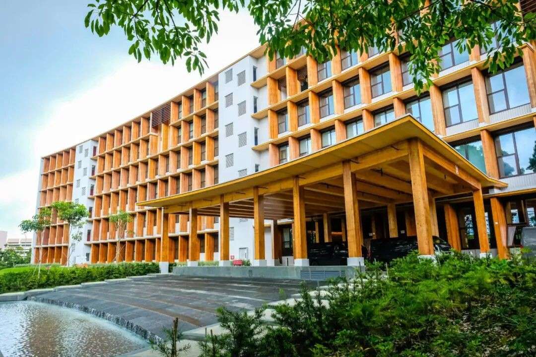 从一间教室到全球百强，NTU商学院这30年经历了什么？