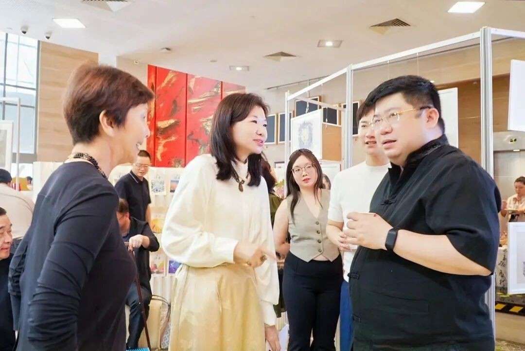 “几代人的记忆,终于来新加坡了!”第一视角带你走进《读者》的世界!