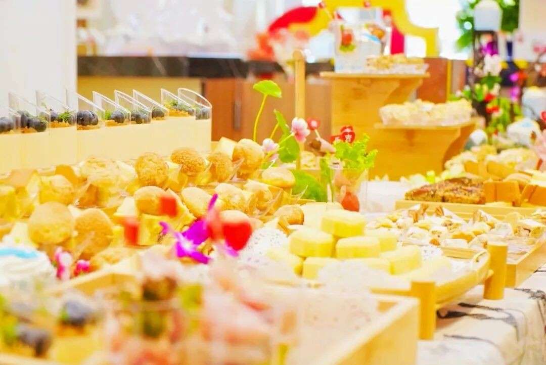 “几代人的记忆,终于来新加坡了!”第一视角带你走进《读者》的世界!