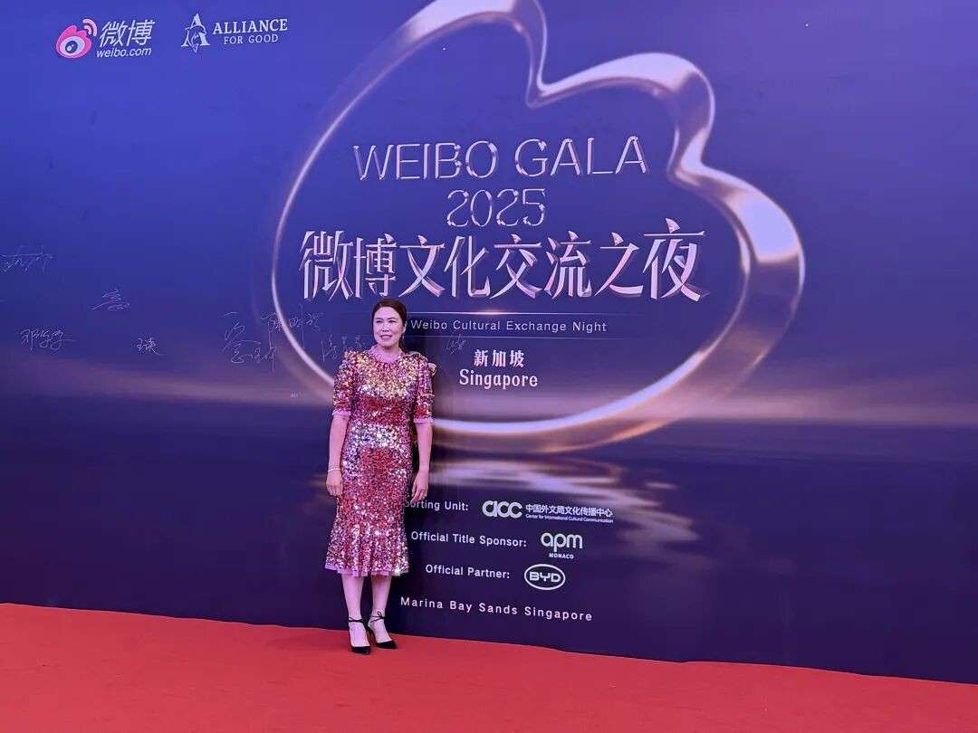 现场直击!任嘉伦、刘雨昕、刘轩丞明星红毯生图暴击,今天的新加坡星光拉满!