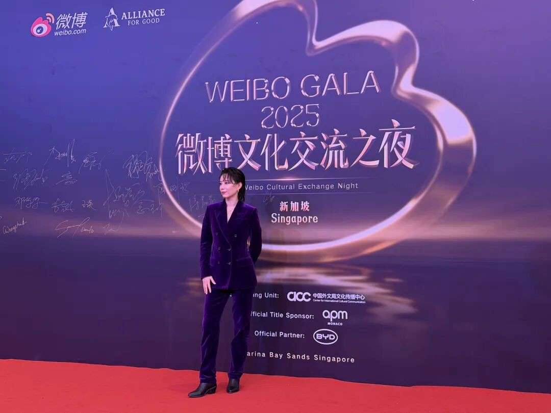 现场直击!任嘉伦、刘雨昕、刘轩丞明星红毯生图暴击,今天的新加坡星光拉满!