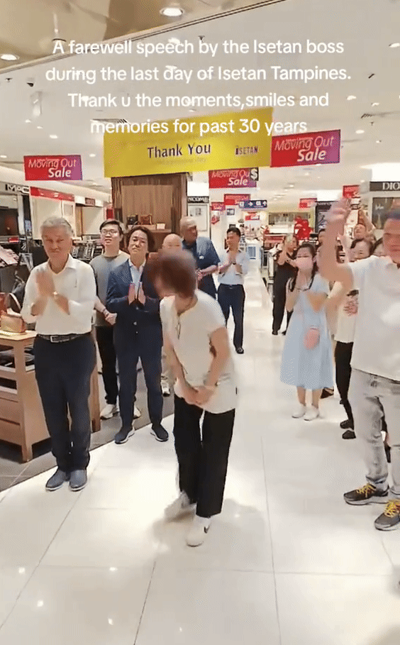 这家30年老店关门了,新加坡的百货还撑得住吗?