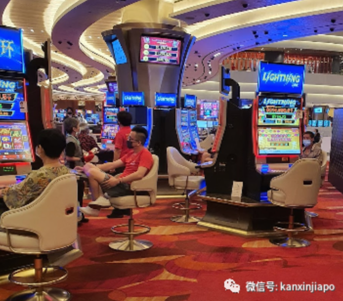 新加坡金沙酒店突发意外，大堂挤满外国游客，有人苦等8小时还没房卡！