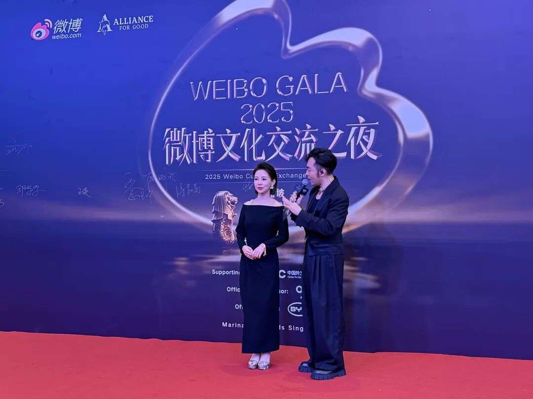 现场直击!任嘉伦、刘雨昕、刘轩丞明星红毯生图暴击,今天的新加坡星光拉满!