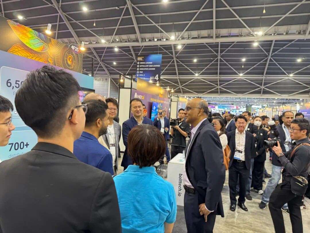副总理刚走，新加坡总统亲临，金融科技节有多好看？
