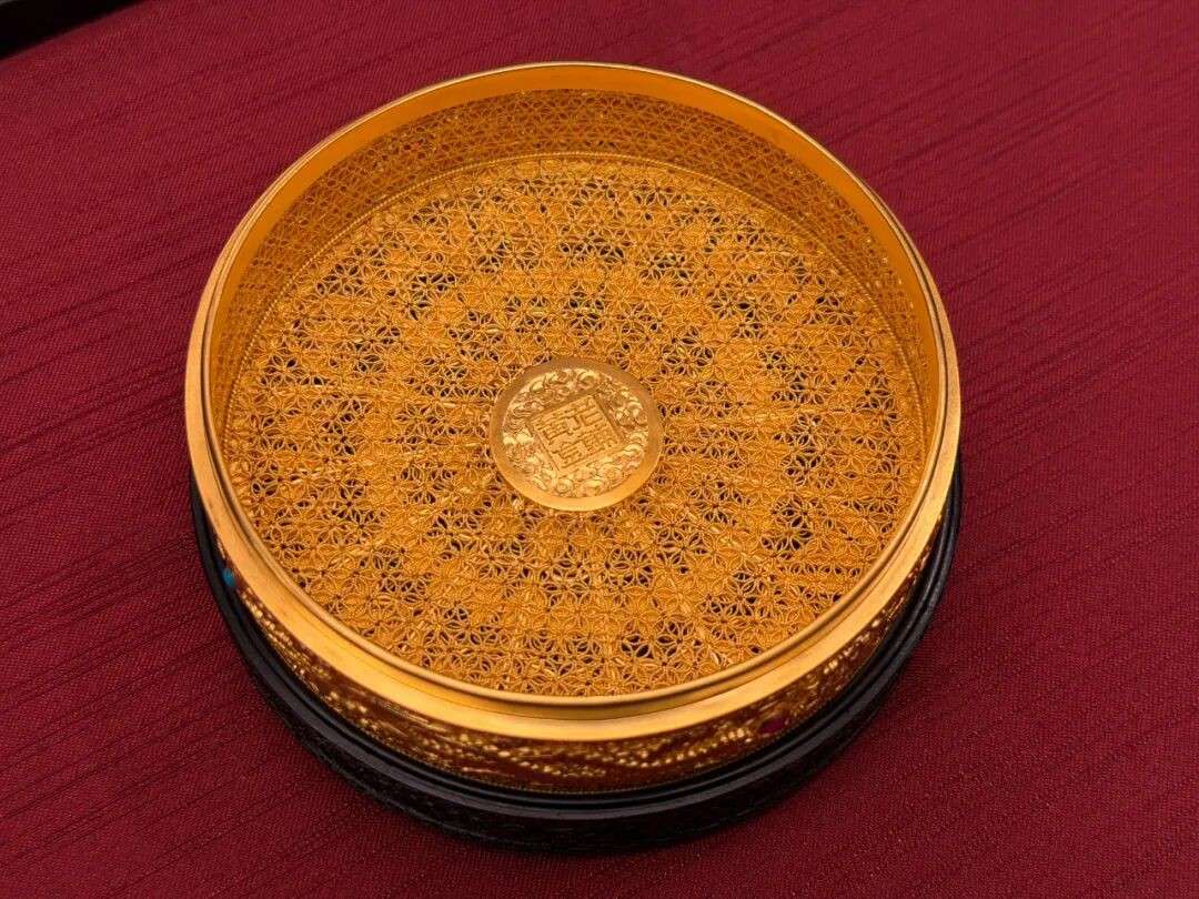 东方美学走向国际:老铺黄金在新加坡金沙的持续热度探秘