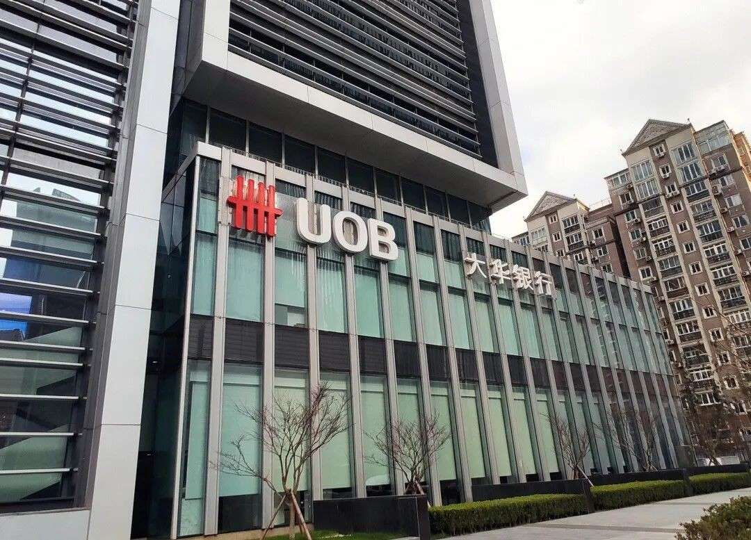 新加坡最大银行泄密案！中国籍PR传给骗子3300份客户资料，还