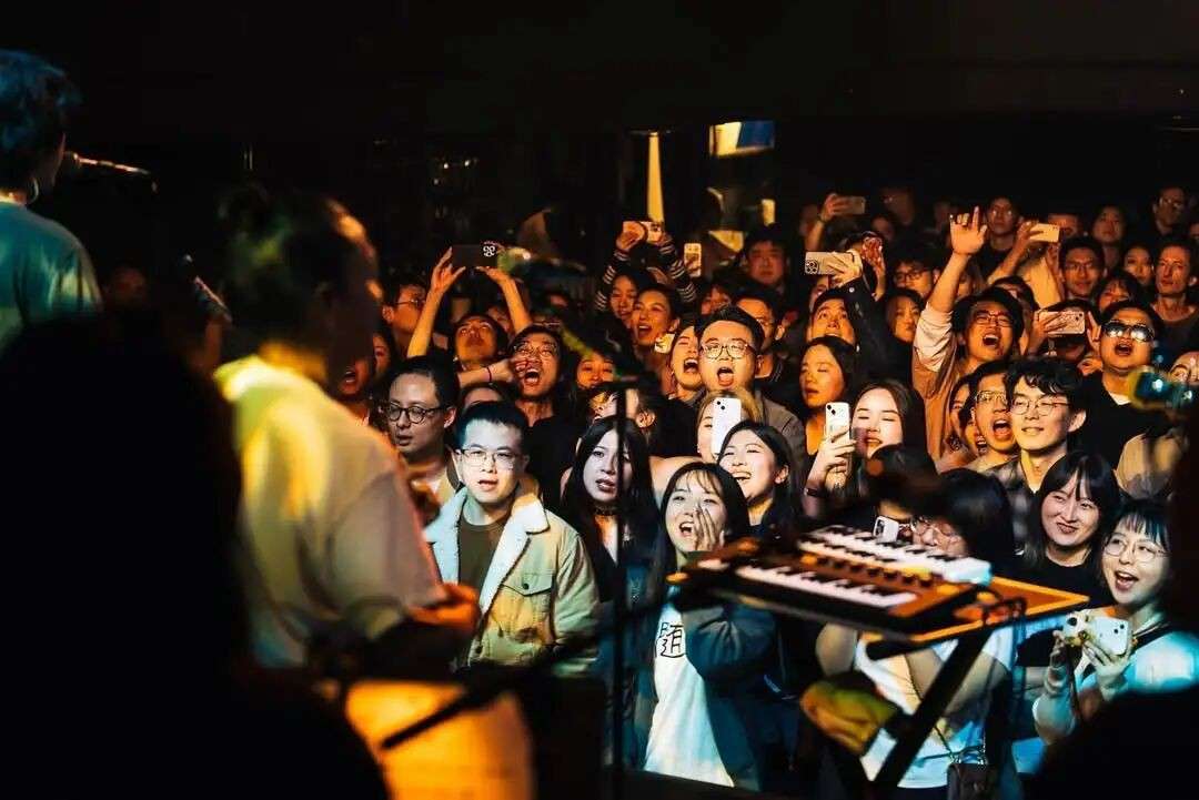用摇滚改良世界的痛仰乐队,首次来新加坡开唱!