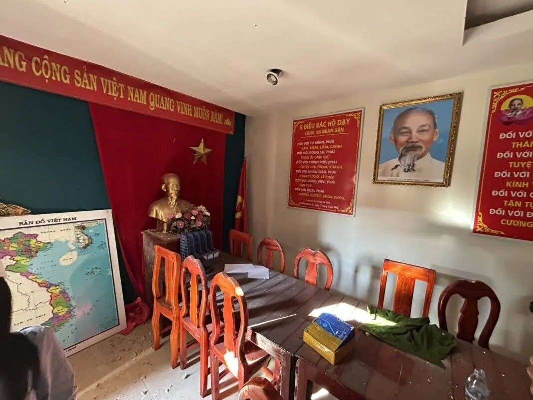 在柬埔寨边境废弃营里,竟然有一个“新加坡警局”!更多细节曝光