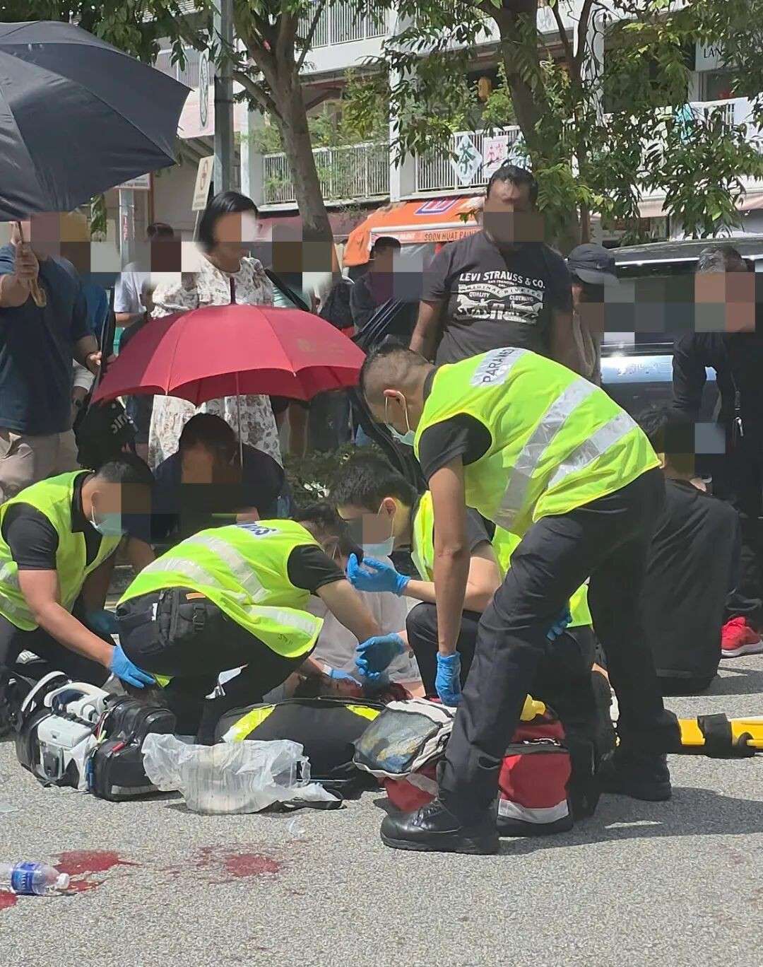 新加坡旅游变噩梦:6岁女童牛车水过马路被卷入车底身亡,印度裔女司机被捕