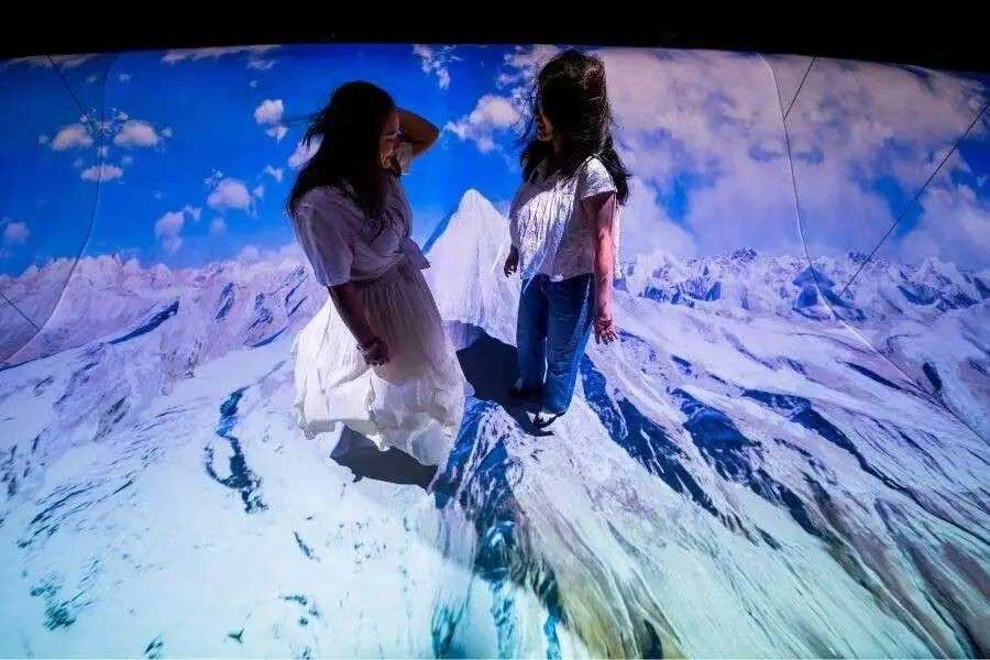 光影+互动+野生动物!东南亚最大自然互动室内探险世界即将开幕