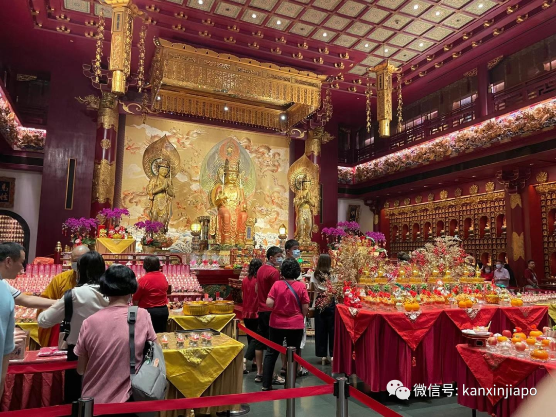 新加坡人大年初一都会干这件事,你知道嘛!