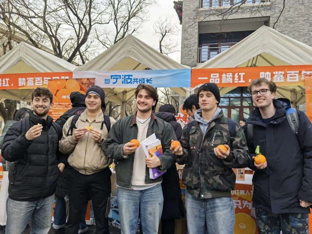 七成出口新加坡!“一售而空”的象山红美人,背后是谁在推动?