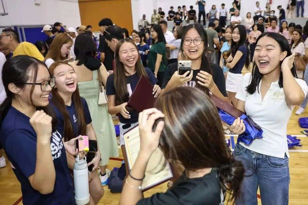 新加坡A水准放榜,及格率94.7%再创新高!部长晒D级成绩单...