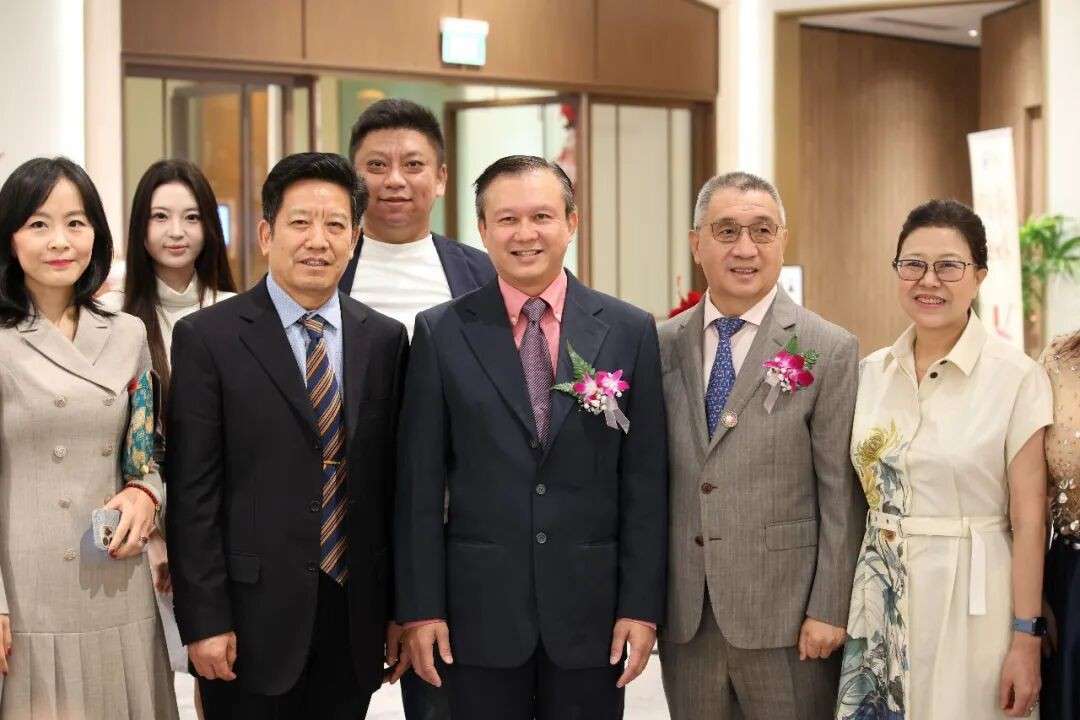 舞龙、奖学金、茅台大奖…新加坡陕西会春晚现场太燃了