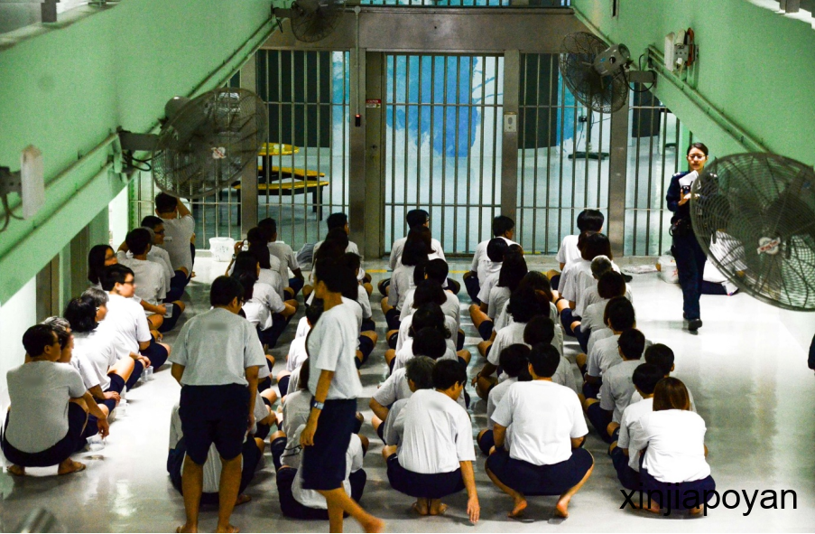 与未成年前学生畸恋并XX,新加坡前小学女教师被判入狱