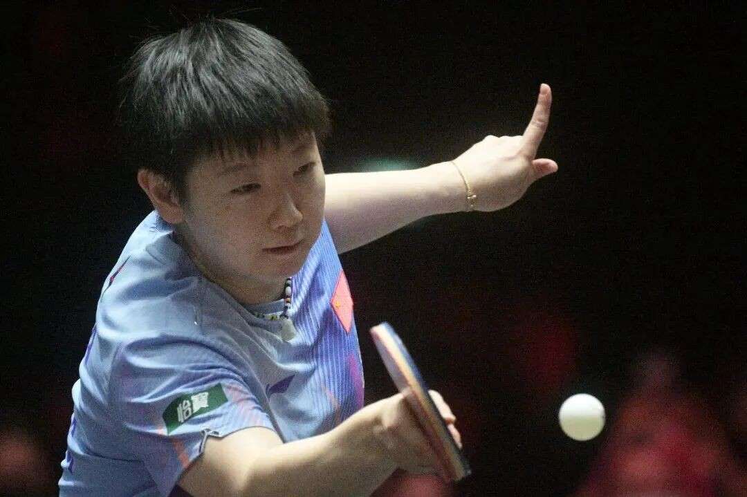 WTT之夜燃爆狮城!王楚钦4:0横扫,孙颖莎连救赛点卫冕!