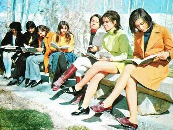 美以轰炸，伊朗反击民用设施；新加坡提高公交地铁枢纽戒备
