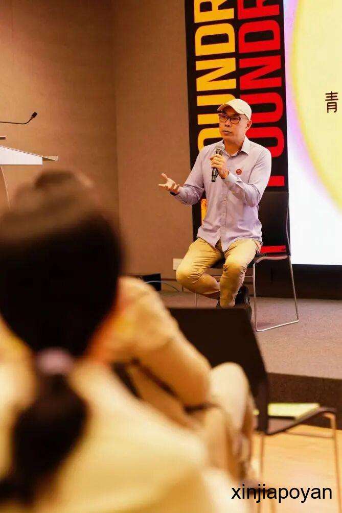 新加坡一场微电影放映,现场热泪盈眶:有些话真的憋太久了