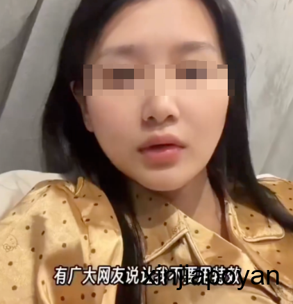 自称“南航空姐”闹机女子回应:承认打电话太大声,但拒绝道歉