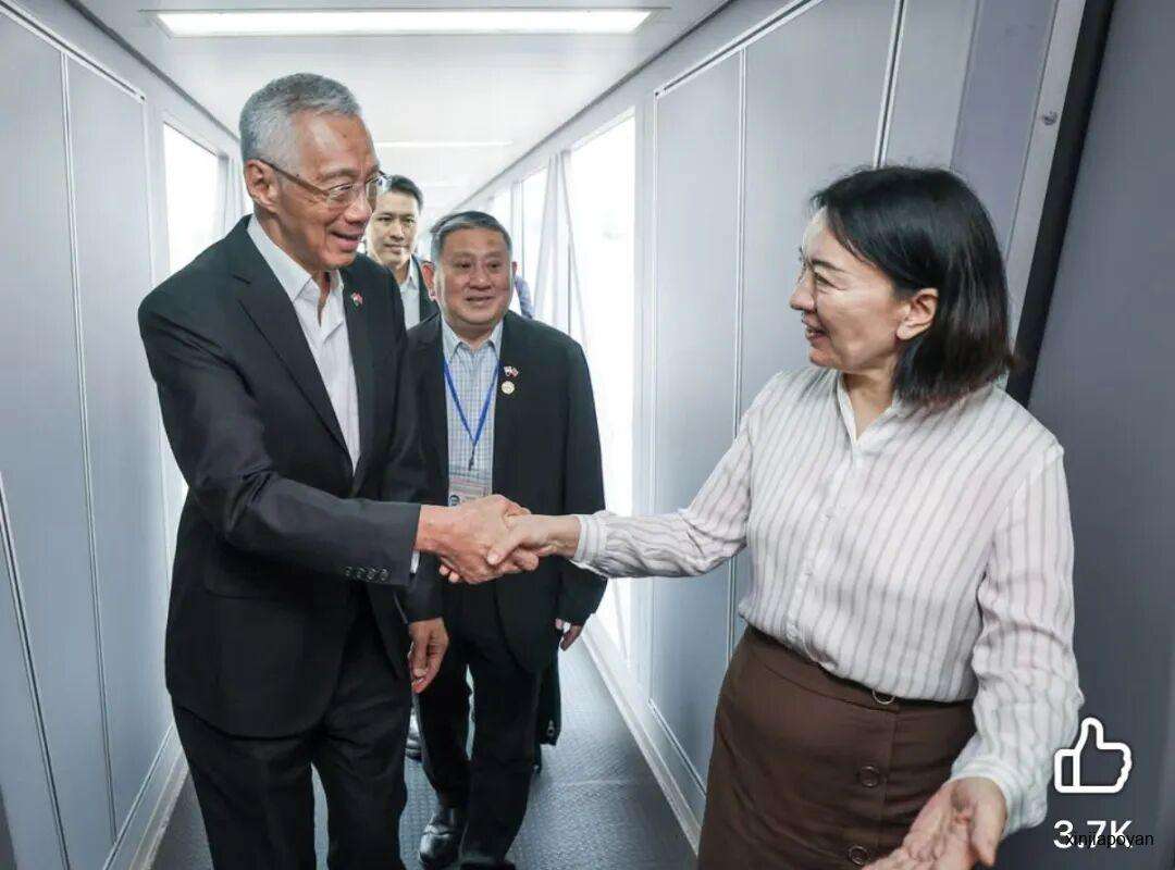 李显龙乘坐廉航再访中国，这次选了两座城市……