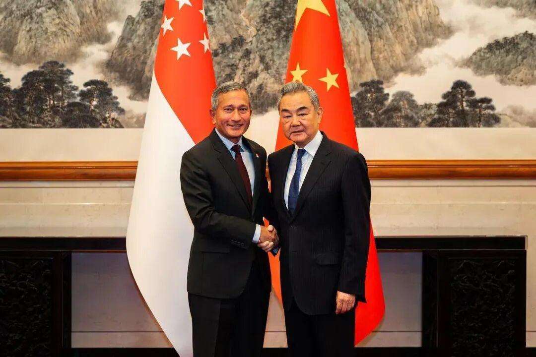 新中两国外长会面，这番话意味深长……