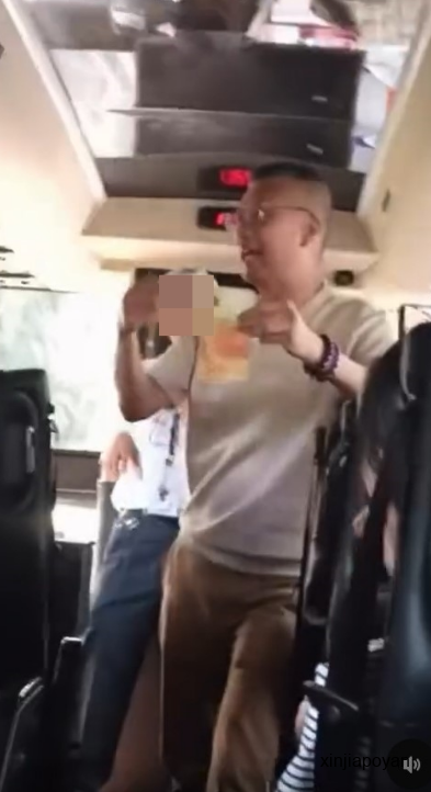 对保安爆粗,见领导秒怂,香港中学校长在新加坡上演“变脸”大戏!校方紧急回应