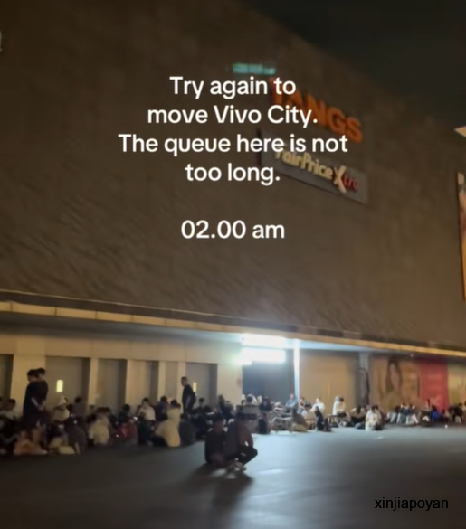 新加坡上千人通宵排队抢Swatch联名表!二手炒到8000新元,VivoCity门店直接关门