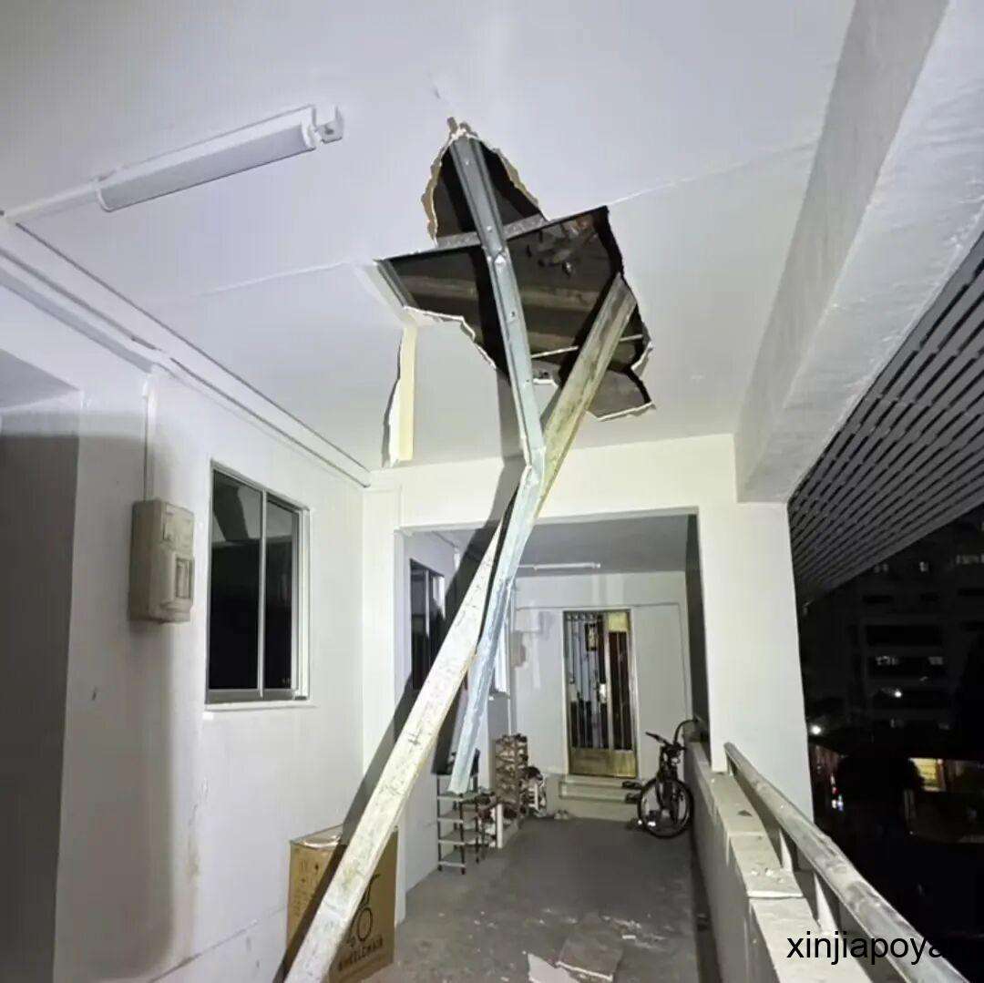 义顺工地铁梁飞落砸穿组屋走廊，新加坡部长紧急到场