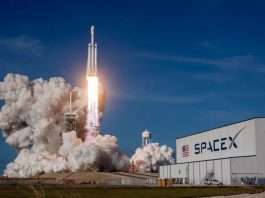 月薪六位数!马斯克旗下SpaceX在新加坡疯狂招人,星链、AI岗位都来了