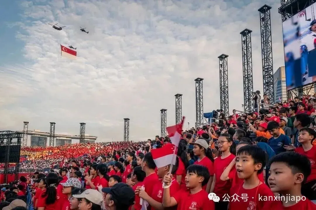 时隔十年重返国家体育场,今年的新加坡国庆庆典还多了一抹茅台红