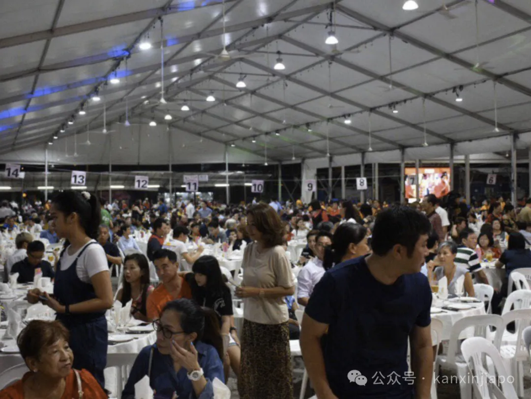 今天是中元节,是华人自古以来的祭祀节日