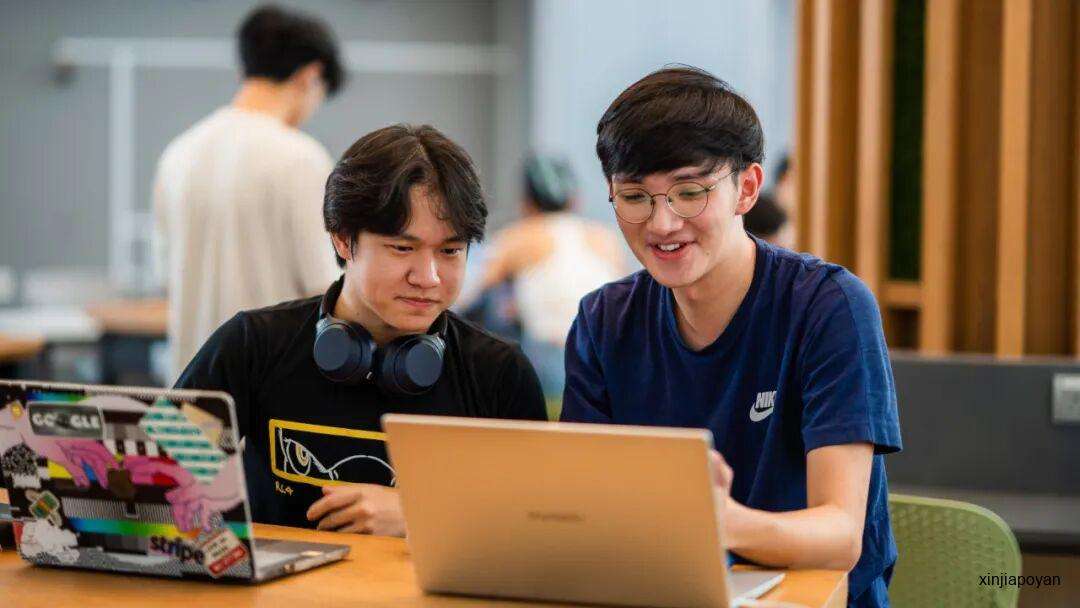NUS官宣重磅新政！7700名新生必修AI，全校可用ChatGPT Edu