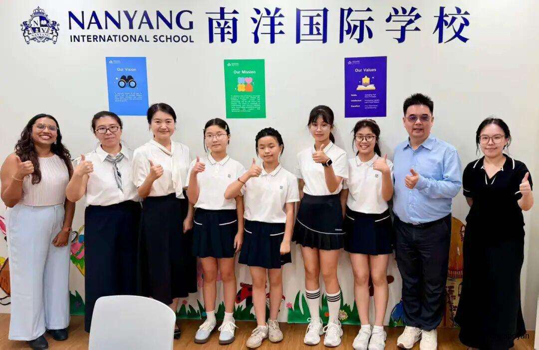 汶川地震受助小学师生,受邀赴新加坡开启国际游学之旅!还获中国驻新加坡大使接见