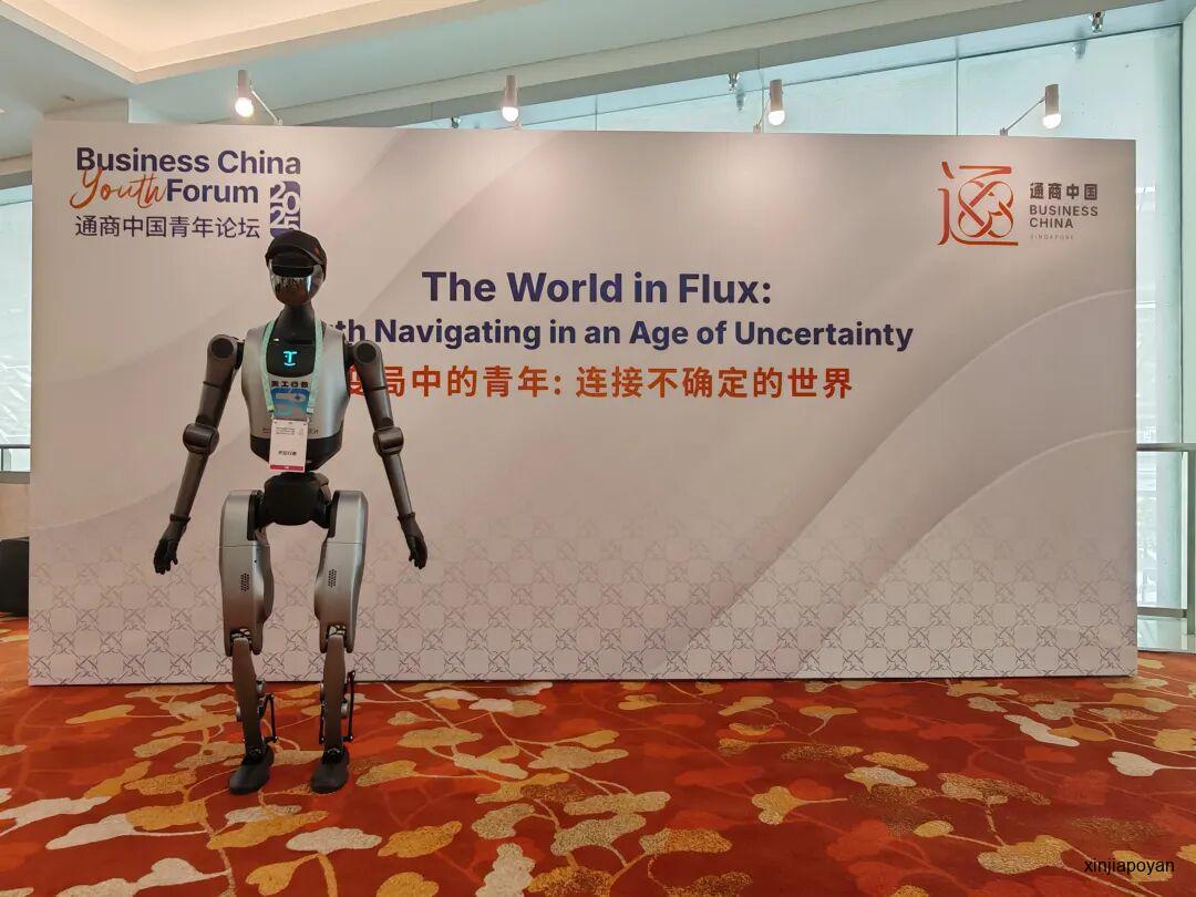 在新加坡租机器人,机器狗要多少钱?