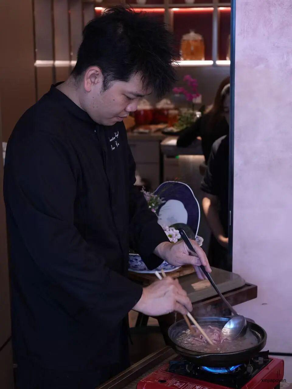 追完《一饭封神》,新加坡吃货又有新目标了
