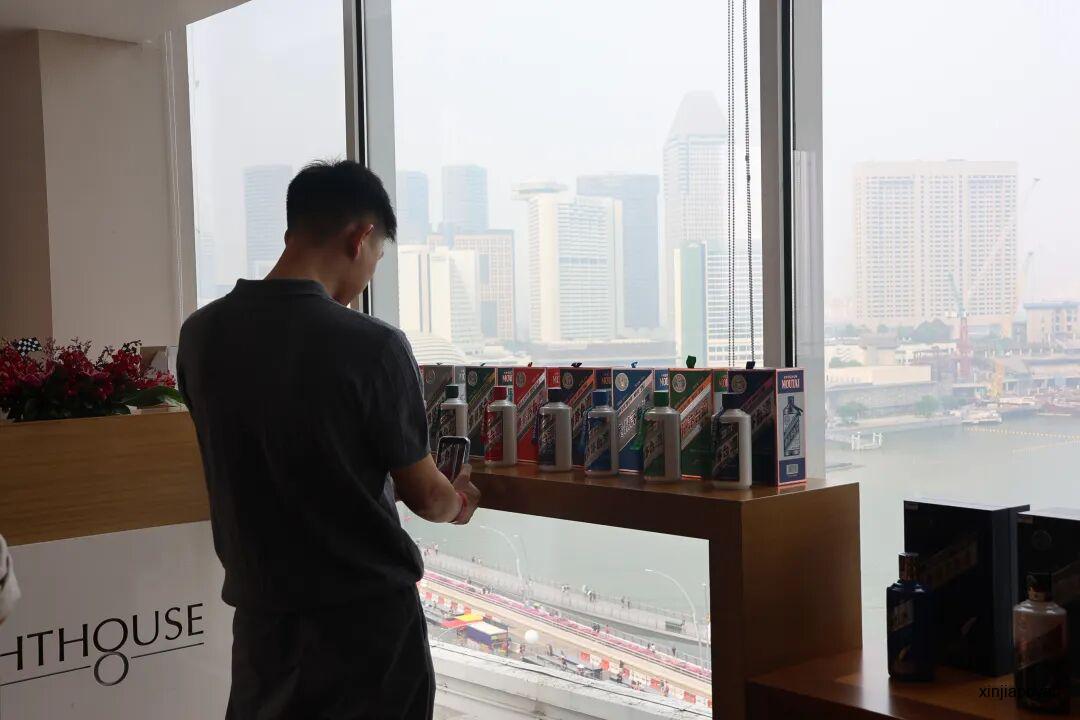 300位茅友聚到滨海湾!茅台这波F1操作太会了